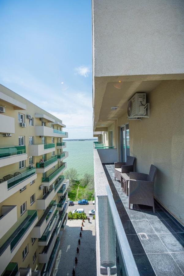 Moonlight Sky Mamaia Apartment Екстер'єр фото