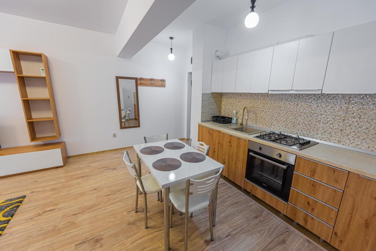 Moonlight Sky Mamaia Apartment Екстер'єр фото